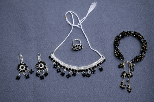 Woman Handmade Jewllery Set with Braclet